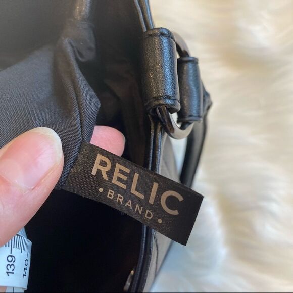 Relic Faux Leather Quilted Shoulder Purse like new - Picture 12 of 16